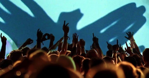 Twitter-Is-Trying-to-Increase-Engagement-with-Achievement-Bird-Handle